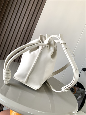 L0ew* medium flamenco clutch in nappa calfskin