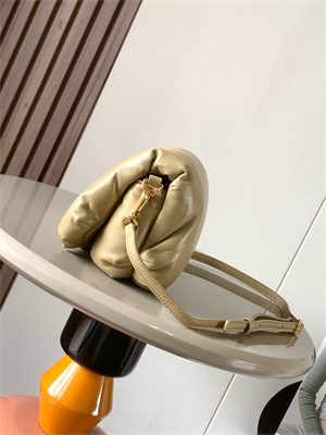 L0ew* puffer goya bag in shiny nappa lambskin