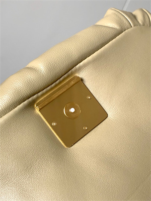 L0ew* puffer goya bag in shiny nappa lambskin