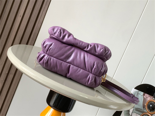 L0ew* puffer goya bag in shiny nappa lambskin