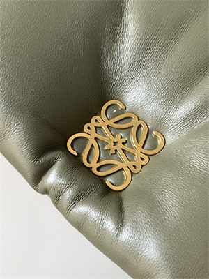 L0ew* puffer goya bag in shiny nappa lambskin