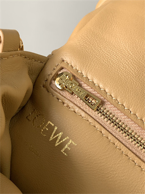 L0ew* puffer goya bag in shiny nappa lambskin