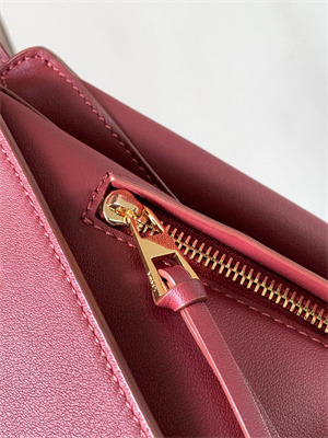 L0ew* compact hammock bag in classic calfskin