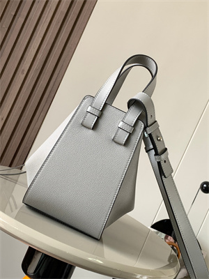 L0ew* compact hammock bag in soft grained calfskin