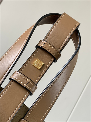 L0ew* compact hammock bag in soft grained calfskin