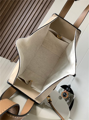 L0ew* compact hammock bag in soft grained calfskin