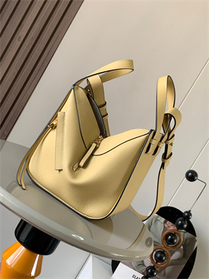 L0ew* compact hammock bag in soft grained calfskin