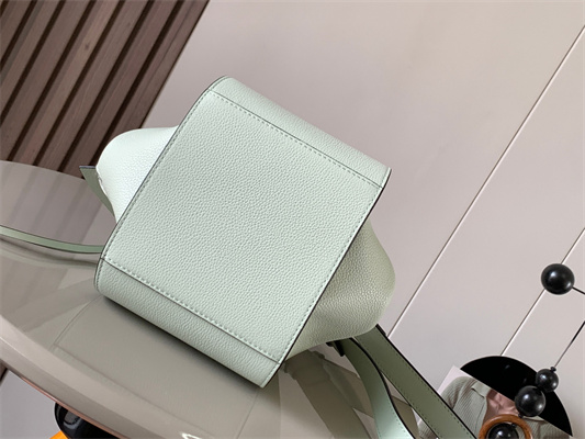 L0ew* compact hammock bag in soft grained calfskin