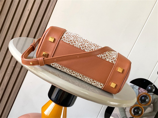 L0ew* amazona 23 bag in anagram jacquard and calfskin brown