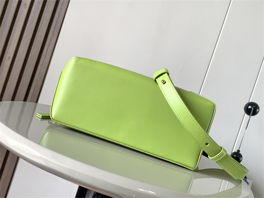 L0ew* small puzzle bag in classic calfskin