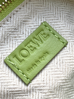 L0ew* small puzzle bag in classic calfskin