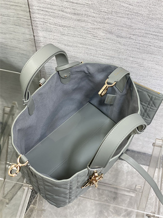 CD MEDIUM TOUJOURS BAG Macrocannage Calfskin Stone Grey