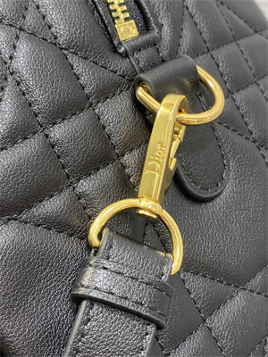 CD Groove 25 Bag Macrocannage Calfskin Black