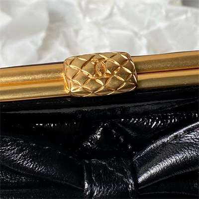 Ch*el clutch with chain lambskin gold-tone metal black ap4028