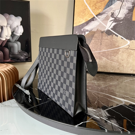 L.V Stand Pouch Damier Graphite N64612