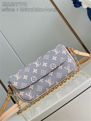 L.V WALLET ON CHAIN IVY Monogram coated canvas Parisian M12778