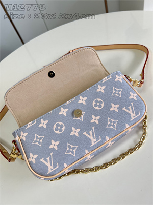 L.V WALLET ON CHAIN IVY Monogram coated canvas Parisian M12778