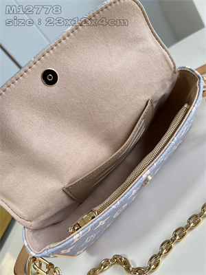 L.V WALLET ON CHAIN IVY Monogram coated canvas Parisian M12778