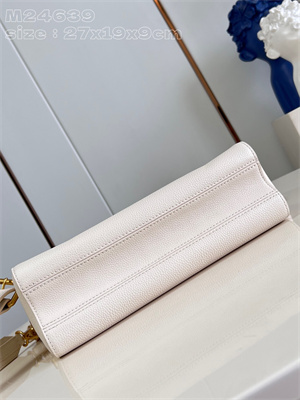 L.V Soft Twist Calfskin White M25359