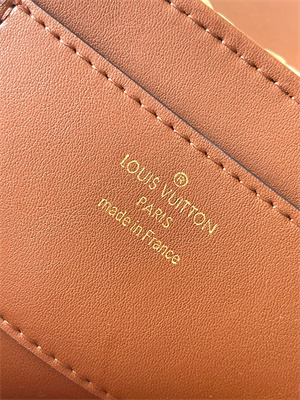 L.V Twist West Raffia and Smooth Calfskin Trim Natural/Tan