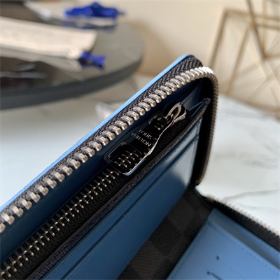 L.V Zippy Wallet Vertical Damier Graphite Canvas N64430