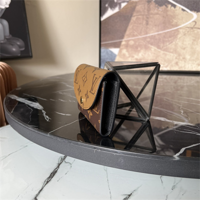 L.V Rosalie Coin Purse Monogram Reverse Canvas M82333