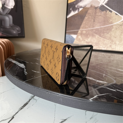 LV Clémence Wallet Monogram Reverse Canvas M82336