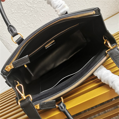 Pra*a large galleria leather bag black color 1ba274