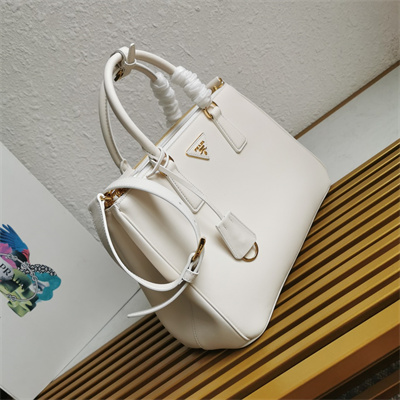 Pra*a large galleria leather bag white color 1ba274