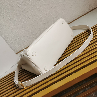 Pra*a large galleria leather bag white color 1ba274