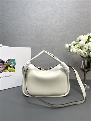 Pra*a darling leather handbag white color 1ba451