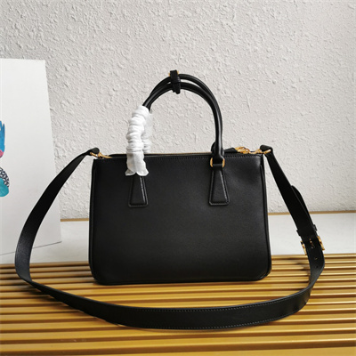 Pra*a medium galleria  leather bag black color 1ba863