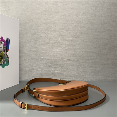 Pra*a arqué leather shoulder bag cognac color 1bc194