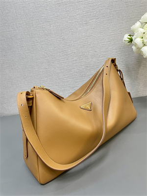 Pra*a aimée large leather shoulder bag caramel color 1bc228