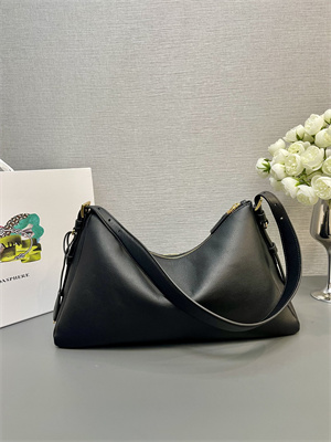 Pra*a aimée large leather shoulder bag black color 1bc228