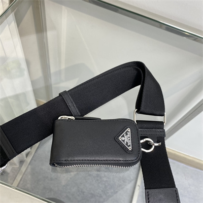 Pra*a triangle leather shoulder bag black color 1bh190