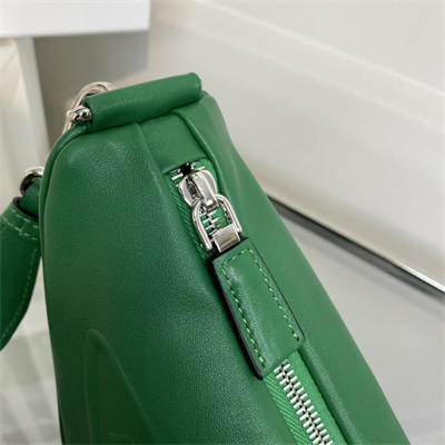 Pra*a triangle leather shoulder bag green color 1bh190