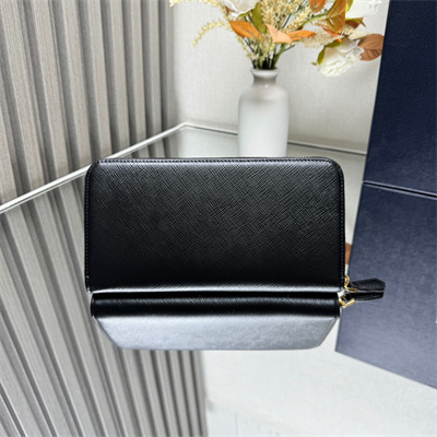 Pra*a large saffiano leather wallet black 1ml506