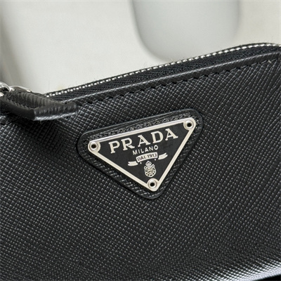 Pra*a saffiano leather key charm holder black color 1tt085