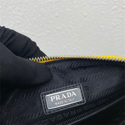 Pra*a triangle leather shoulder bag yellow color 2vh155