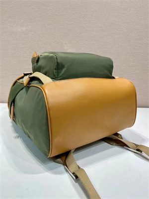 Pra*a re-nylon and leather backpack military/caramel 2vz135