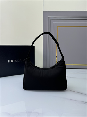 Pra*a re-nylon re-edition 2000 mini-bag black 1ne515