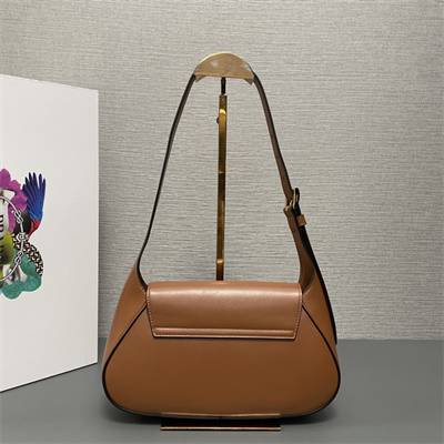 Pra*a small leather shoulder bag caramel 1bd358