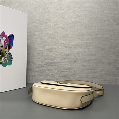 Pra*a arqué leather shoulder bag with flap1bd365