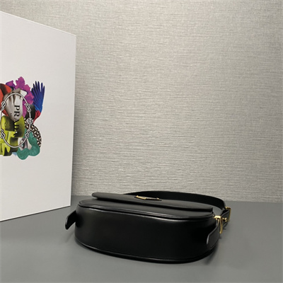 Pra*a arqué leather shoulder bag with flap black 1bd365