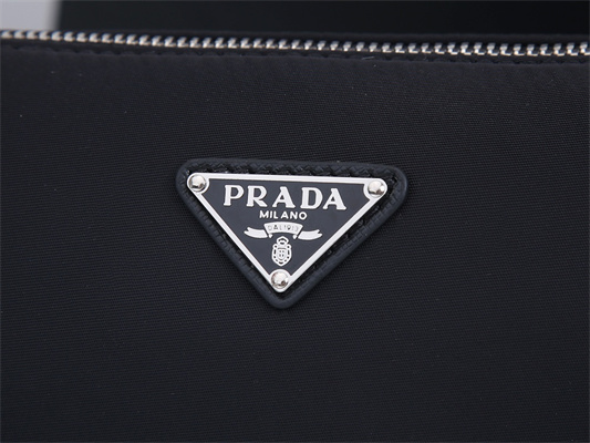 Pra*a re-edition 2005 nylon and saffiano leather mini bag in black 1ne633