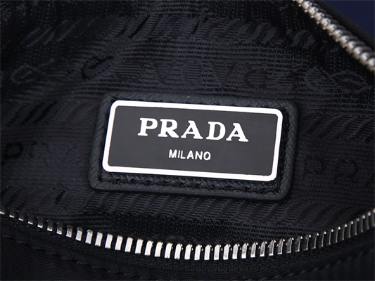 Pra*a re-edition 2005 nylon and saffiano leather mini bag in black 1ne633