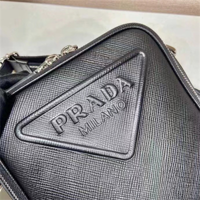 Pra*a saffiano leather shoulder bag in black 2vh154