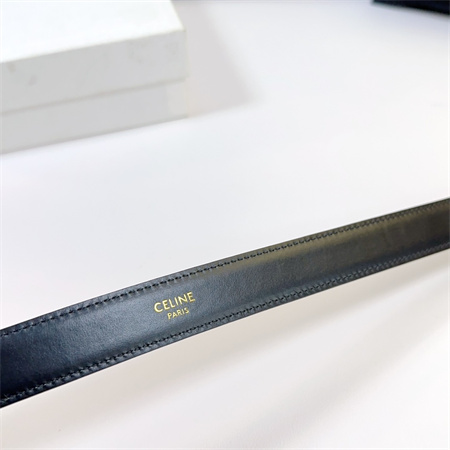 Ce**e triomphe belt 25mm calfskin in gold color