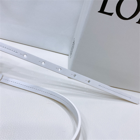 L0ew* belt in calfskin 10mm silver hardware white